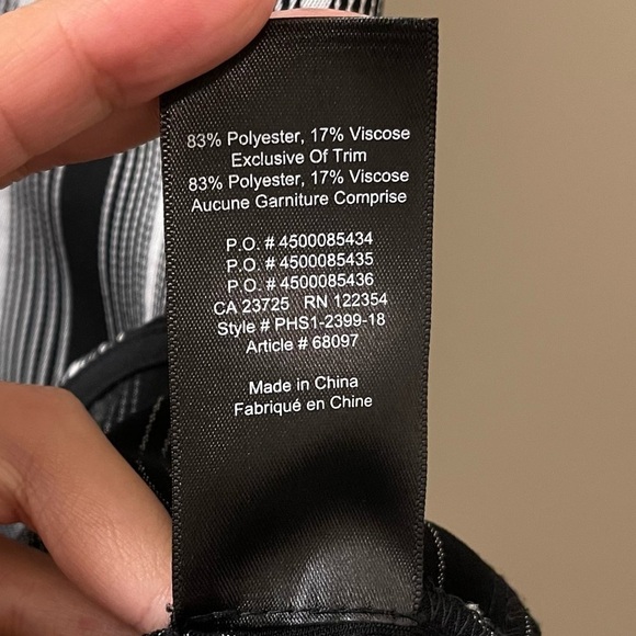 Aritzia Babaton Everly stripped camisole black and white size XXS - Picture 8 of 8